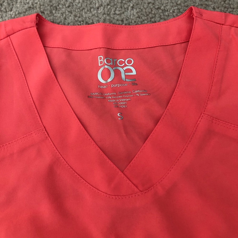 Barco One scrubs - Picture 5 of 7
